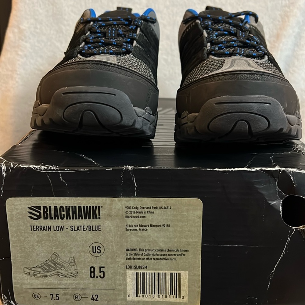 NEW MENS BLACKHAWK Hiking/Walking Shoes Size 8 1/2 Width Regular